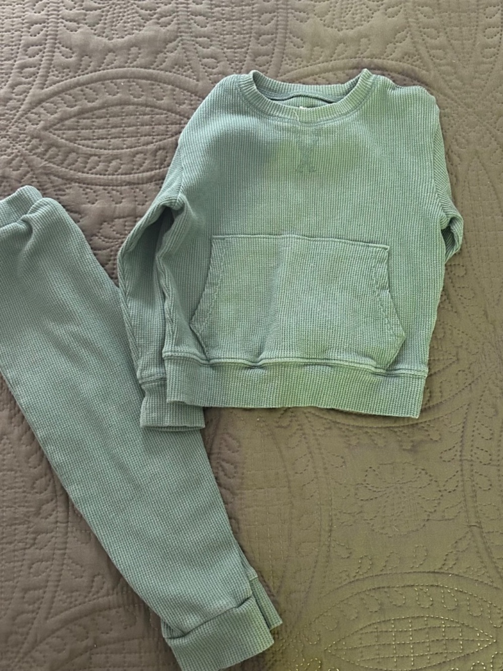 Toddler clothing bundle - Picture 4 of 5